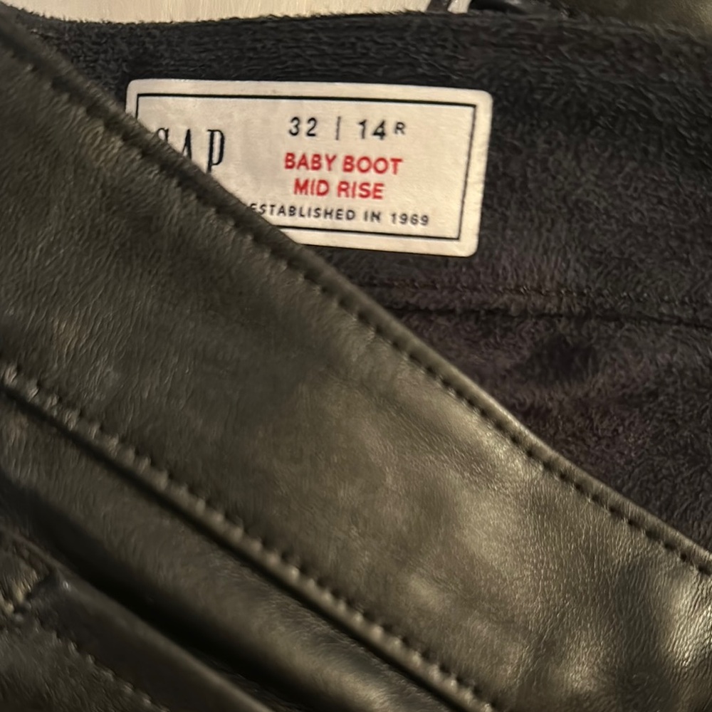 GAP Black Baby Boot Mid Rise Pants